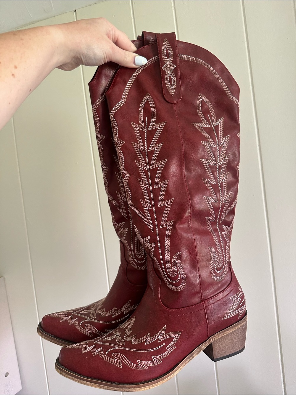 Red Embroidered Western Cowboy Boots